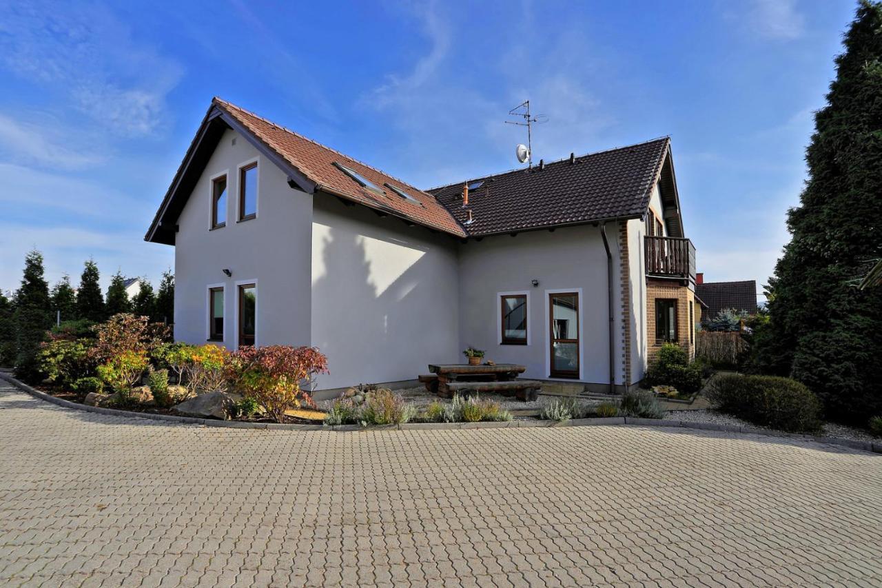 Eltako Penzion Karlsbad Exteriör bild