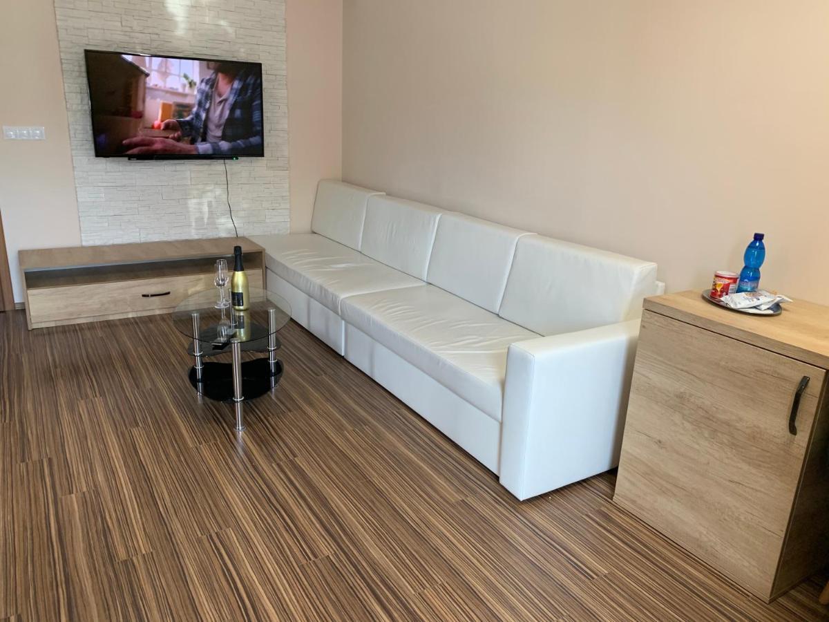 Eltako Penzion Karlsbad Exteriör bild