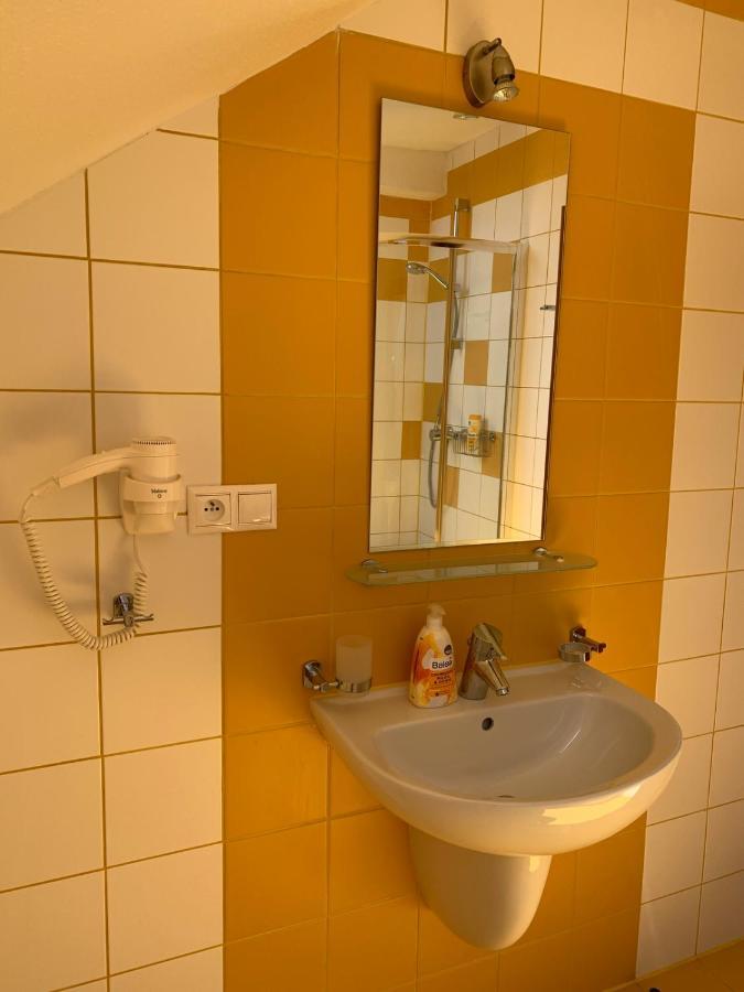Eltako Penzion Karlsbad Exteriör bild