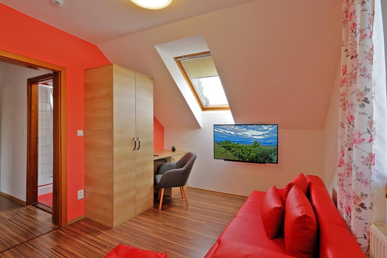 Eltako Penzion Karlsbad Exteriör bild