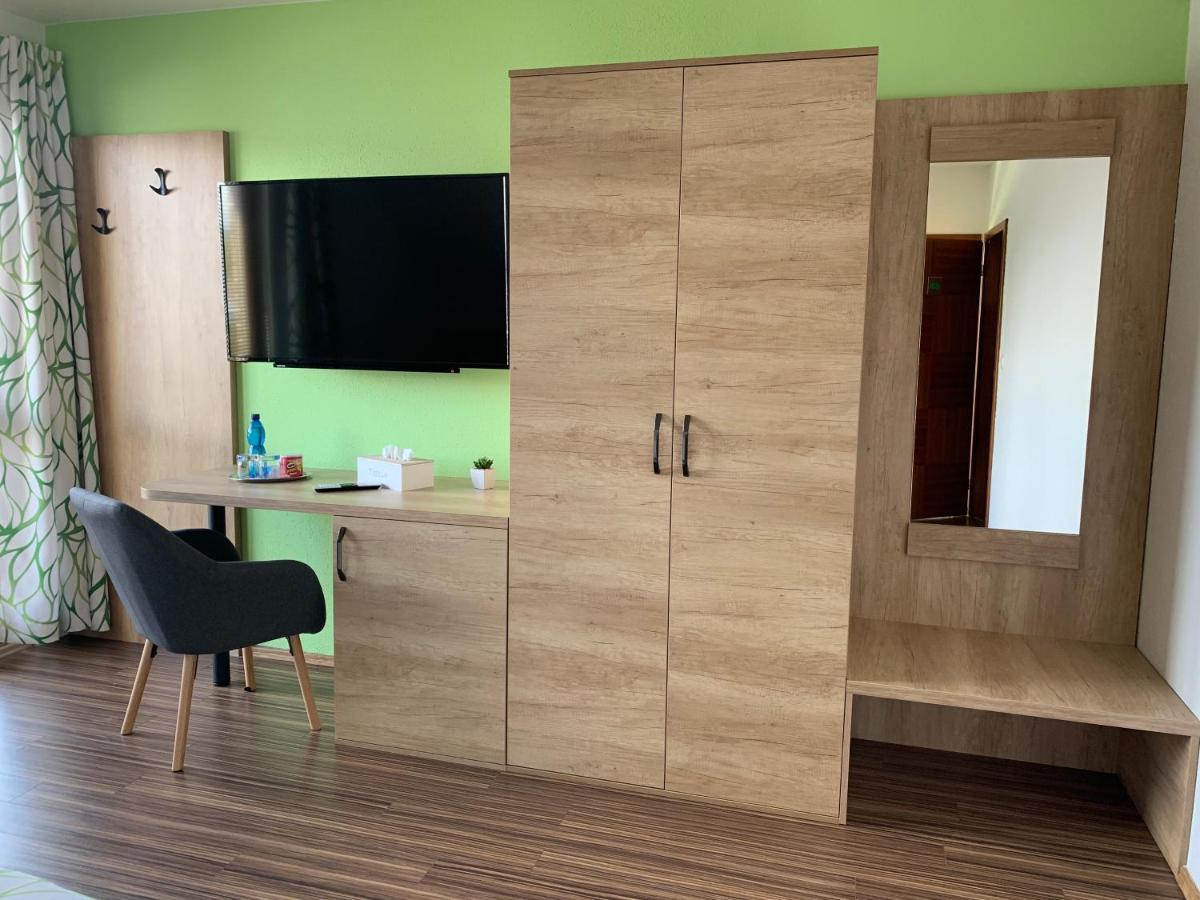 Eltako Penzion Karlsbad Exteriör bild