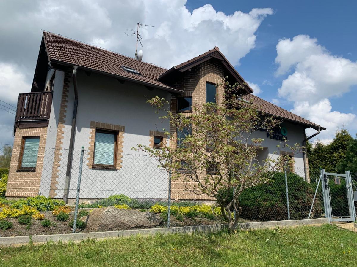 Eltako Penzion Karlsbad Exteriör bild