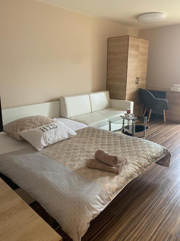 Eltako Penzion Karlsbad Exteriör bild